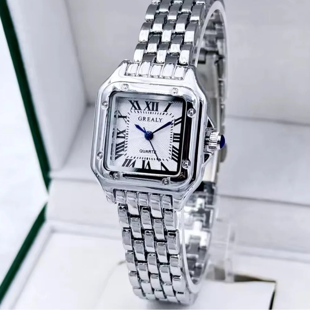 Panthere Silver Quartz Watch